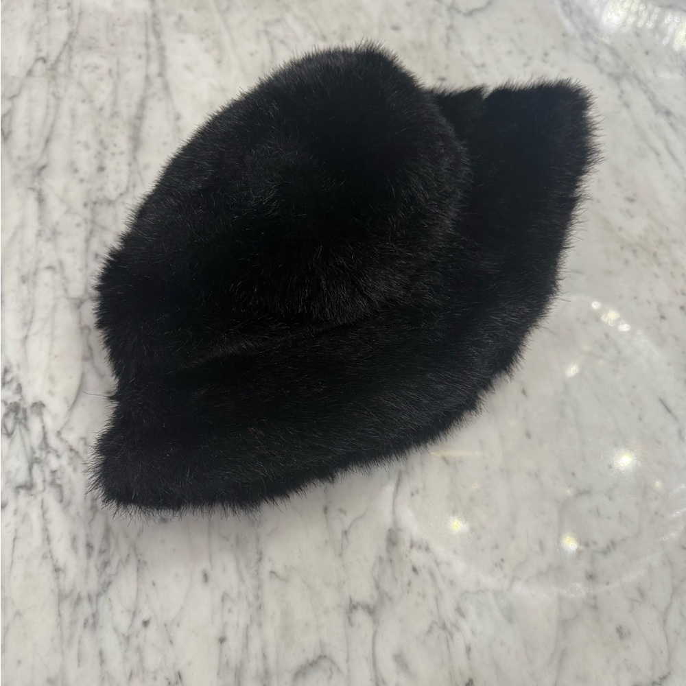 EXCELLENT Vintage Women’s Black Faux Fur Winter Bucket Hat - Picture 5 of 6